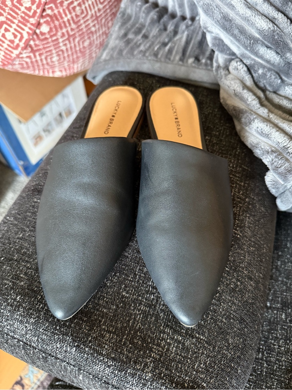 Lucky Brand Black Pointed Toe Slip-On Mules